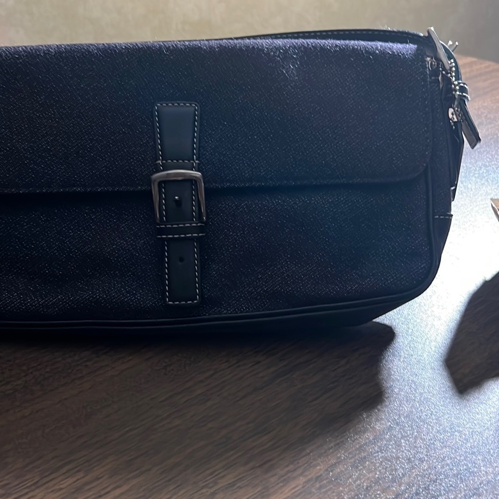 Excellent Blue Coach shoulder bag